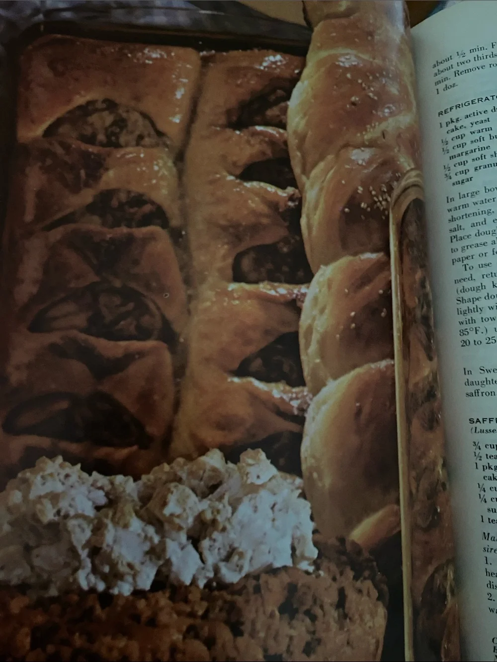 Vintage 60s 1960s Mid Century Goodhousekeeping Cookbook cookies dessert cake pie